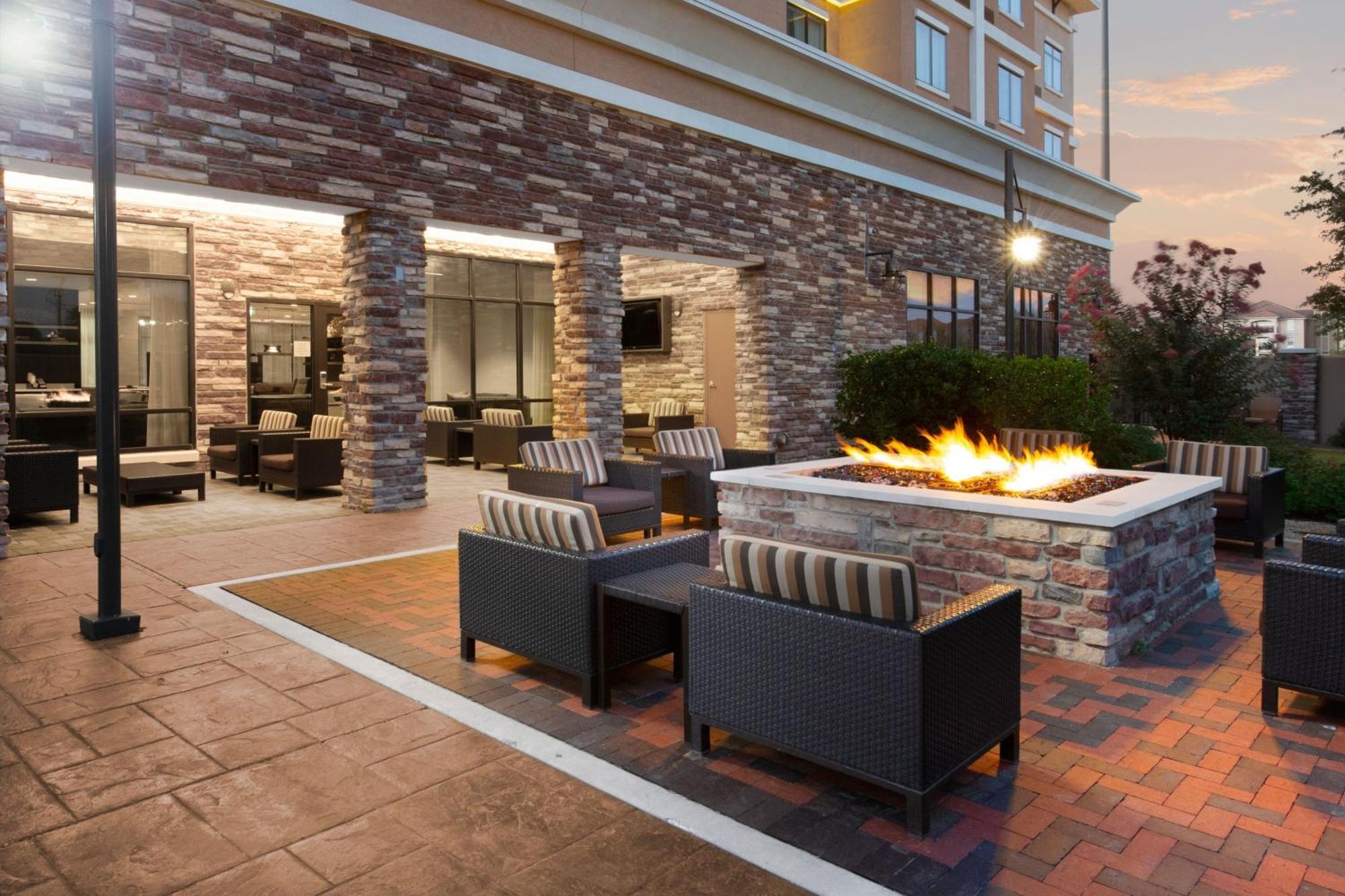 Courtyard By Marriott Lubbock Downtown/University Area Zewnętrze zdjęcie