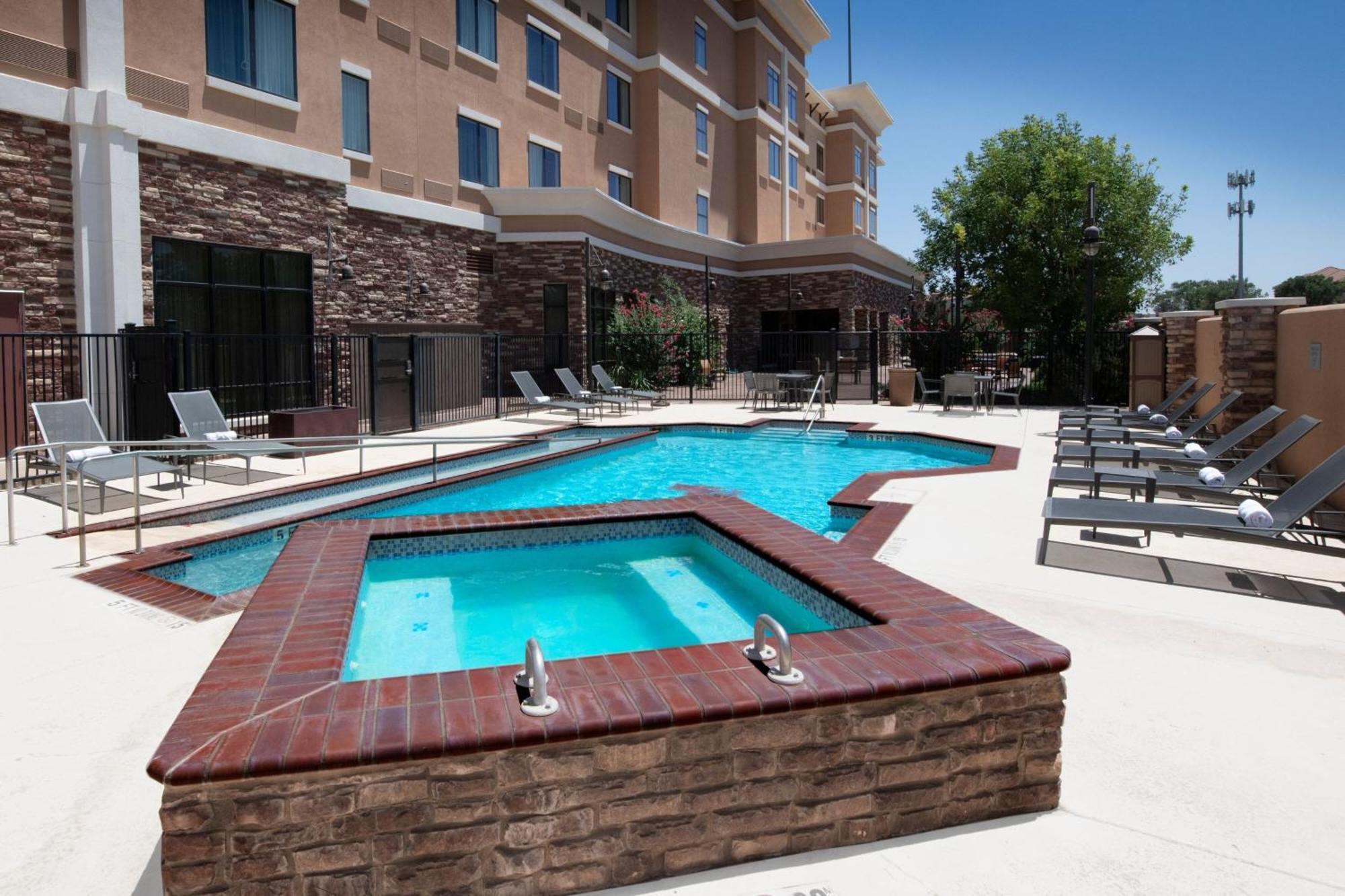 Courtyard By Marriott Lubbock Downtown/University Area Zewnętrze zdjęcie